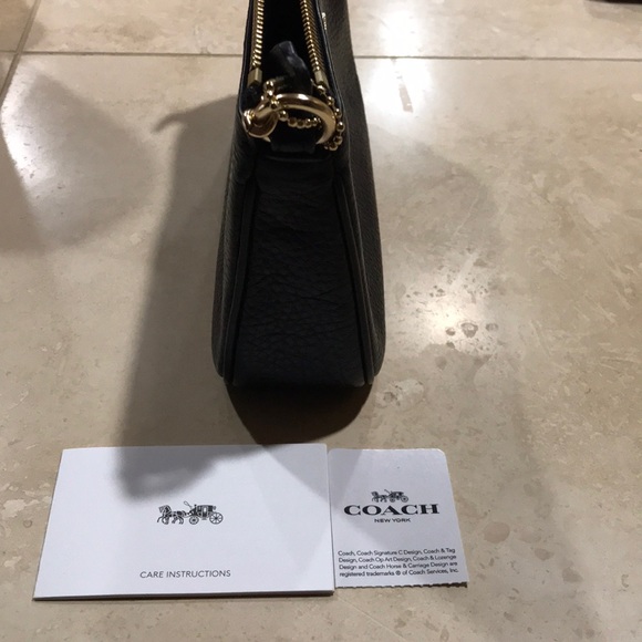 Coach Purse - Picture 7 of 14